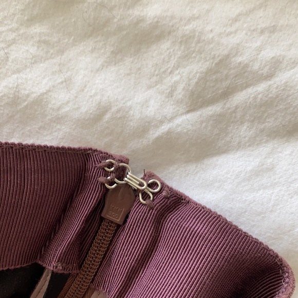 Aritzia Babaton Modern Mini Skirt Size 2 - Picture 6 of 8